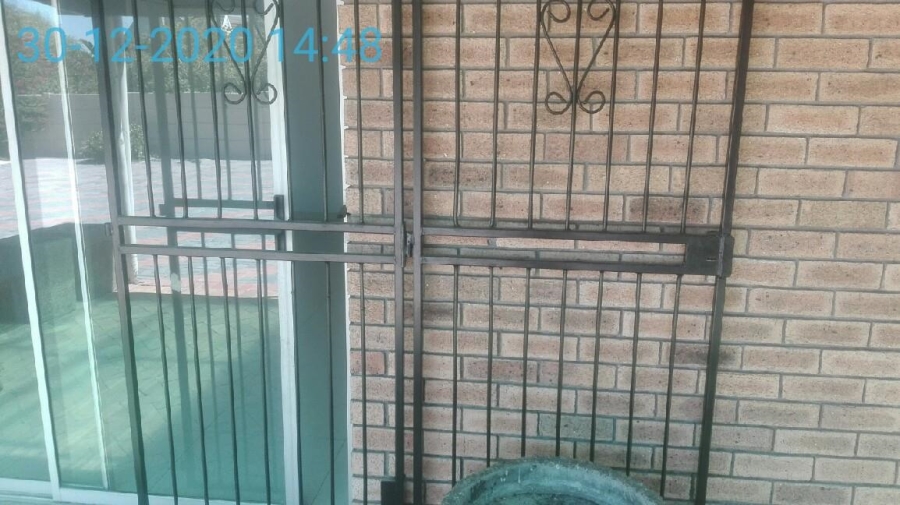 To Let 1 Bedroom Property for Rent in Sarepta Western Cape